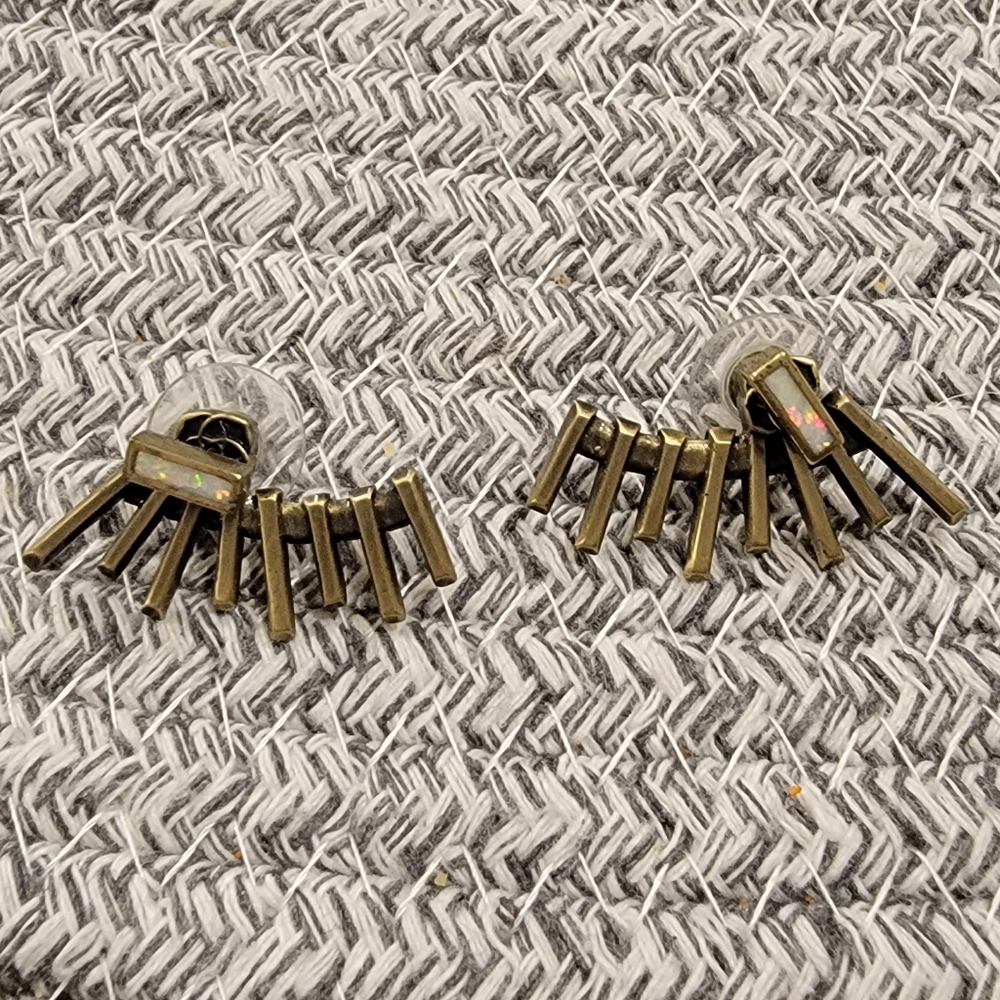 Ks ear climbers